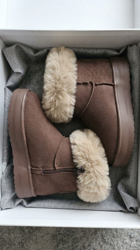 ugg آگ خز دار